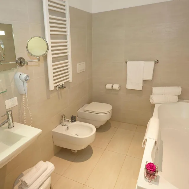 Room, Double or Twin Bed, Pool Access، Villa Patriarca 8/10