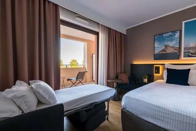 Deluxe, King Bed, Murphy Bed, Sea View, Terrace، Hotel Villa M Marseille 1/2