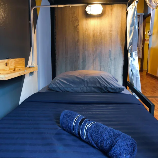 سكن مشترك مختلط بستة أسرّة وأسرّة بطابقين بحمام مشترك، Me U 2 Hostel - Adults Only 2/5
