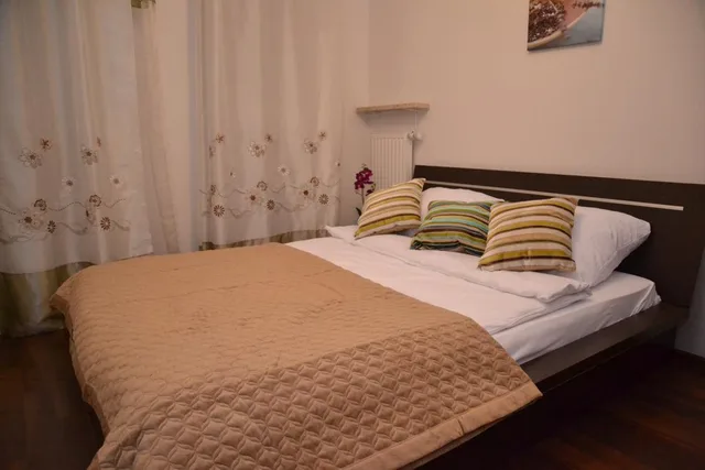 غرفة قياسية، Senator Warsaw Apartments 1/1
