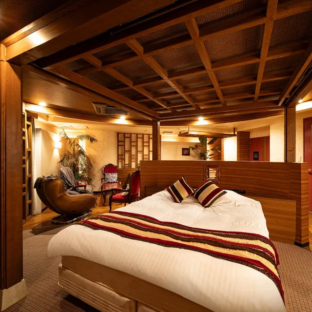 جناح، Kobe Leisure Hotel U's Koroen 3/8