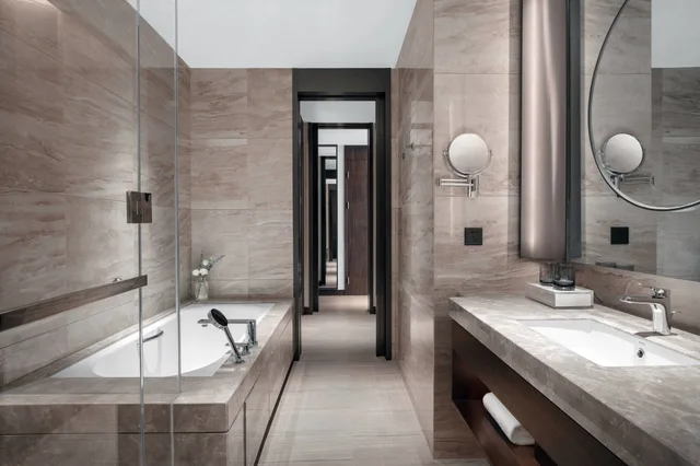 Executive, Suite, King Bed, Courtyard by Marriott Suzhou Mudu 4/5