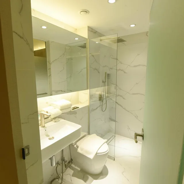 Deluxe, Single Bed, Red Hotel Cubao 9/10