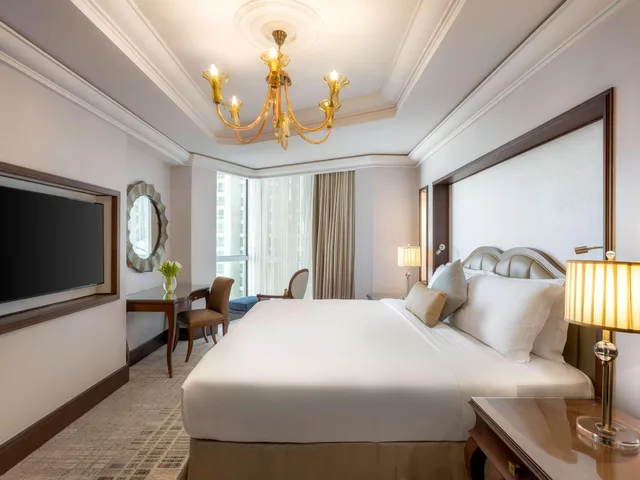 2 Bedrooms, Royal, Suite, Partial Kaaba View، فندق قصر مكة رافلز(Raffles Makkah Palace) 2/8