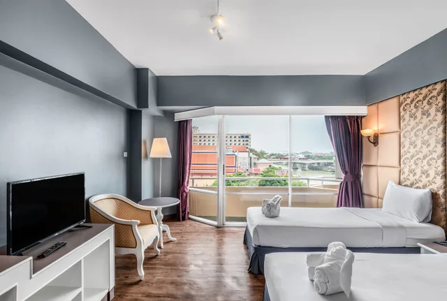 غرفة ديلوكس بسرير كينج وسريرين منفصلين بإطلالة على النهر، Ayothaya Riverside Hotel 5/10
