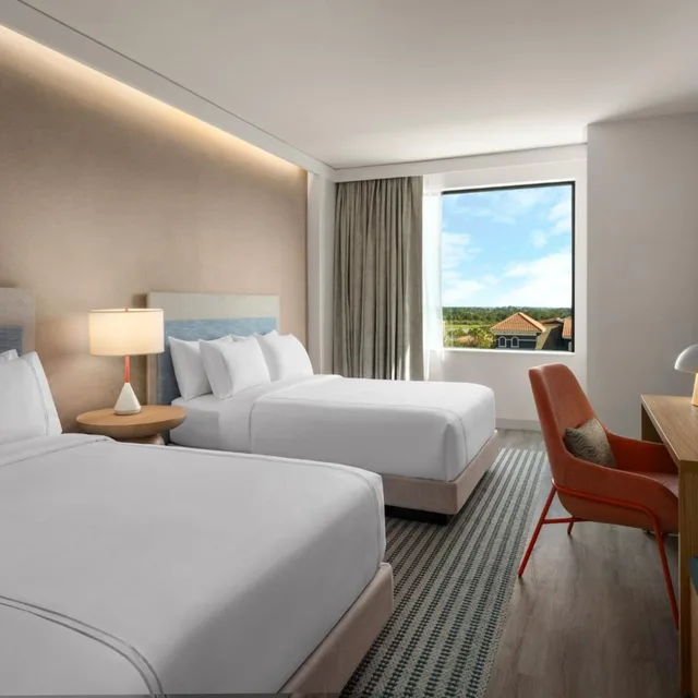 غرفة قياسية بسريرين كوين بحوض استحمام لذوي الإعاقة، Even Hotel Orlando Universal Blvd By Ihg 5/9