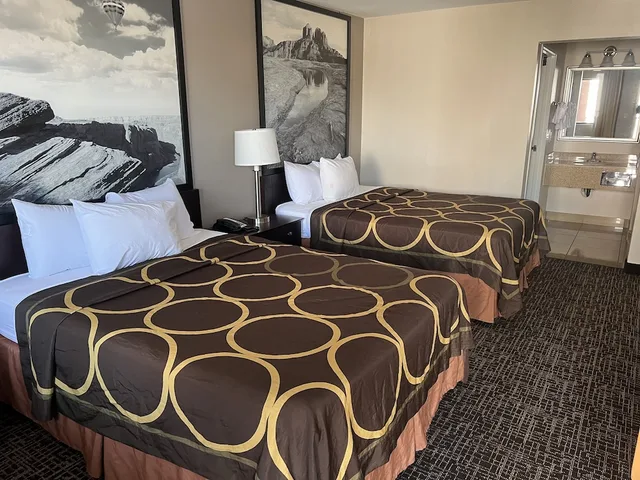 غرفة قياسية بسريرين كوين، Super 8 by Wyndham Tucson/Grant Road Area AZ 8/9