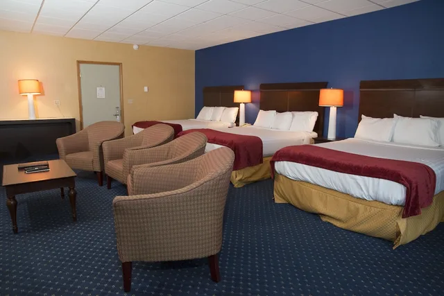 جناح بسريرين كوين، Hampton Falls Inn 2/3