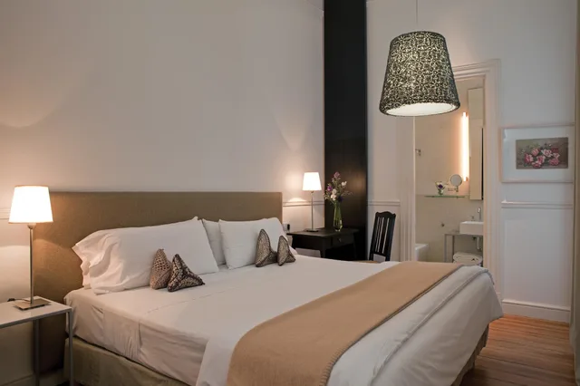 Concept, Queen Bed، Esplendor By Wyndham Savoy Rosario 3/6