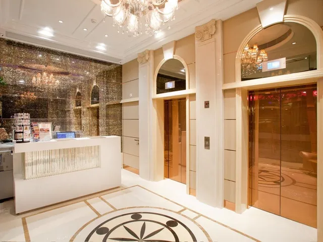غرفة بريميير عائلية بـ3 غرف نوم، Harbour Bay Hotel 1/2