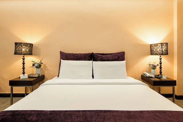 S Room, Double Bed, Boutique Wing، Sunbeam Hotel Pattaya 2/3