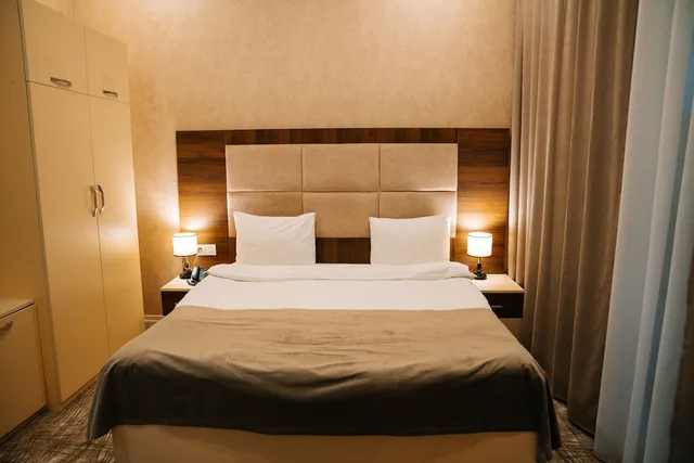 جناح عائلي بسرير كينج وسريرين منفصلين بإطلالة على المدينة بغرفتي نوم، The Clocktower Hotel 2/10