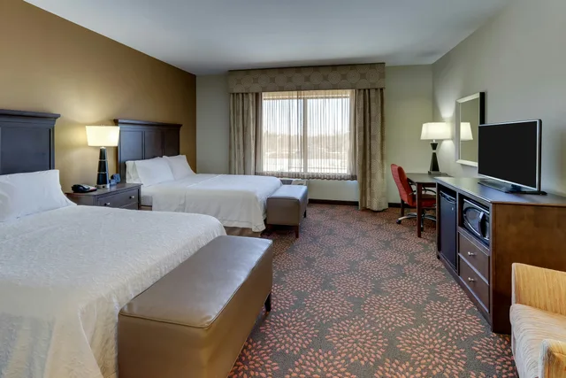 غرفة بسريرين كوين لذوي الإعاقة، Hampton Inn & Suites Hartsville 6/9
