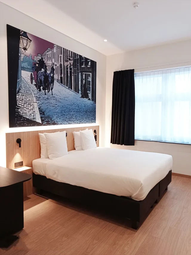 غرفة فاخرة، Comic Art Hotel 1/5