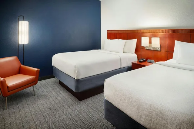 Suite, 2 Double Beds, Sofa, Courtyard Fort Lauderdale Plantation 1/6