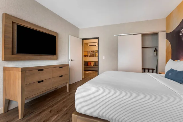 Upgrade, Suite, King Bed، Cambria Hotel Austin Airport 6/7