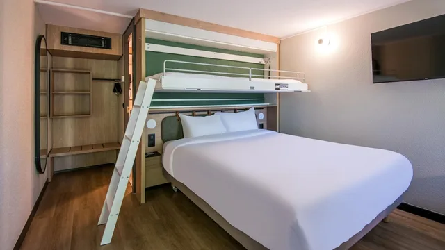 غرفة قياسية بسرير بطابقين وسرير كوين، CAMPANILE ALENCON 11/19