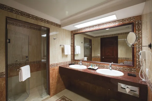 جناح متصل جونيور بسرير كينج بإطلالة على البحر، Riu Palace las Americas - Adults Only - All Inclusive 2/2