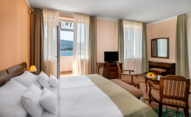 Comfort, Double Bed, Sea View, Balcony, Hunguest Hotel Sun Resort 1/5