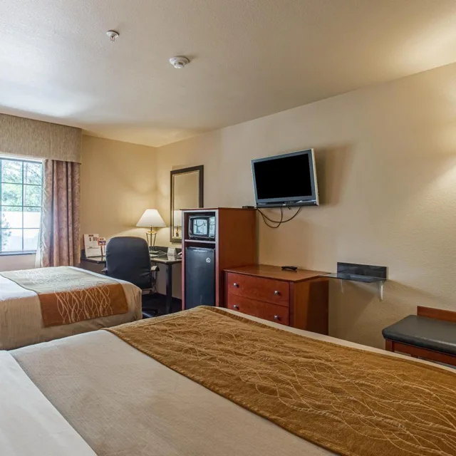 جناح جونيور، Hotel Ruidoso - Midtown 4/7