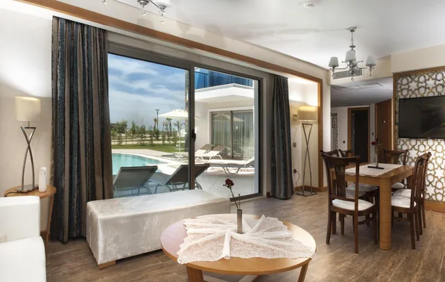 فيلا سوبيريور بمسبح خاص، Aquasis De Luxe Resort 4/10