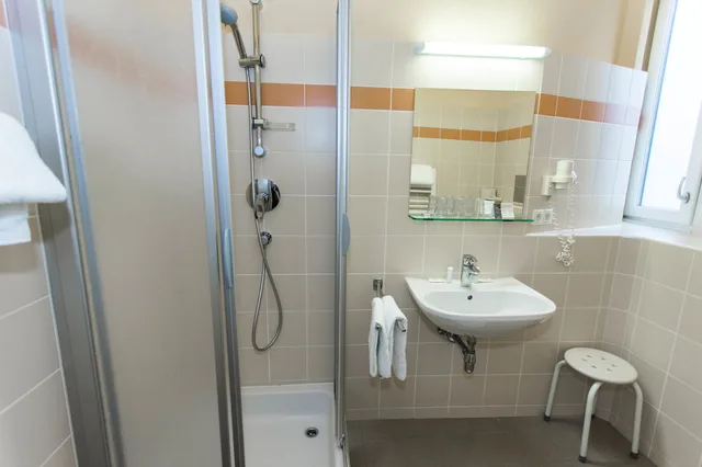 غرفة أساسية بسرير كوين، Hotel Post 4/4