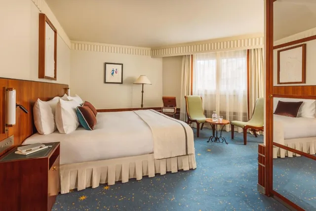 جناح جونيور، Hotel des Grands Voyageurs 1/1