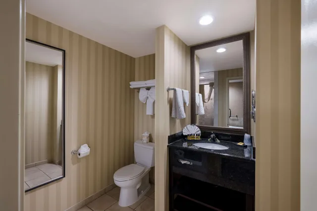 جناح رئاسي بسرير كينج مع أريكة، Best Western Plus Canyonlands Inn 10/10