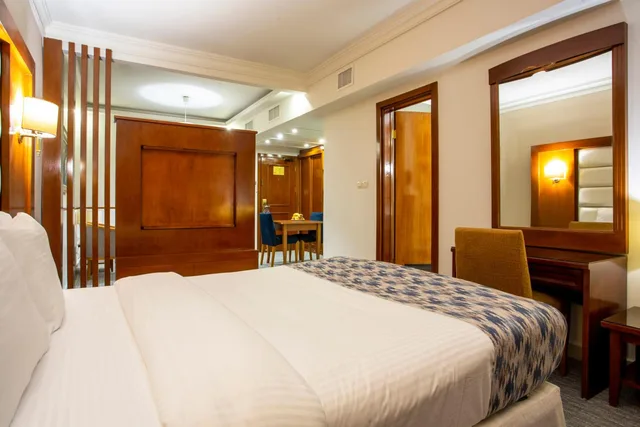 جناح جونيور، Sadeen Hotel Amman 1/8