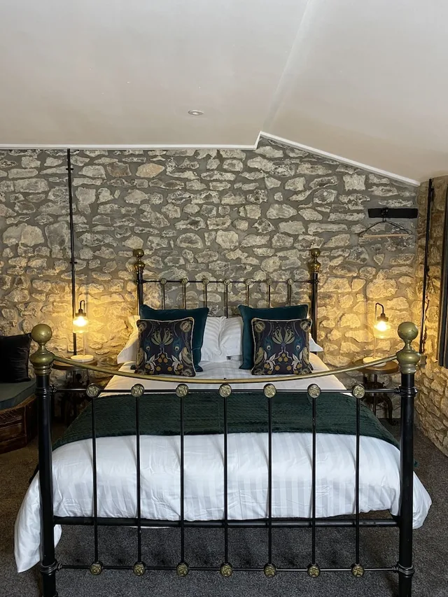 Birch, Comfort, Suite, King Bed, Sofa، Monkton Court Hotel 3/4