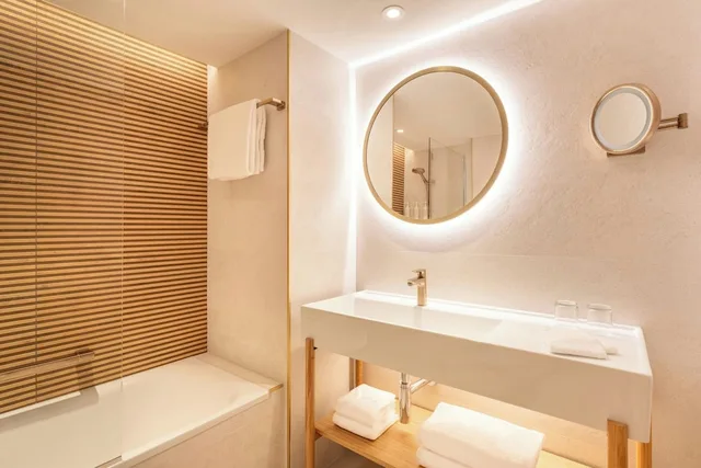 غرفة سوبيريور بسريرين منفصلين في المبنى الرئيسي، Zurich Marriott Hotel 7/8