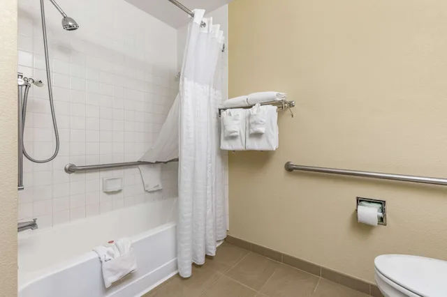 غرفة بسريرين كوين، Comfort Inn & Suites Clemson - University Area 10/10