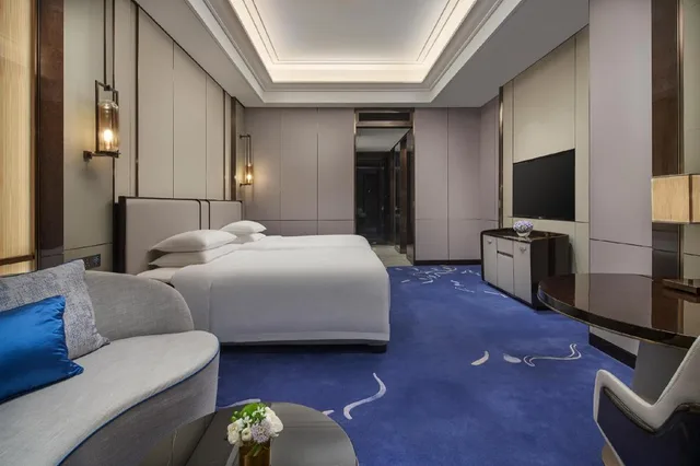 غرفة بسريرين منفصلين بإطلالة على النهر، Hyatt Regency Lanzhou 2/3