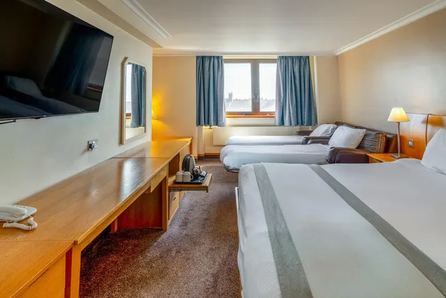Family, Bunk Bed, Sea View, Grand Hotel Blackpool 1/1