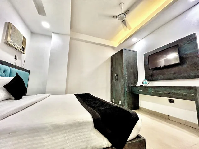 HOTEL COSMO، Karol Bagh، دلهي 28/55