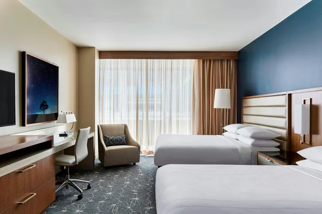 غرفة بسريرين كوين، MARRIOTT MARQUIS HOUSTON 3/10