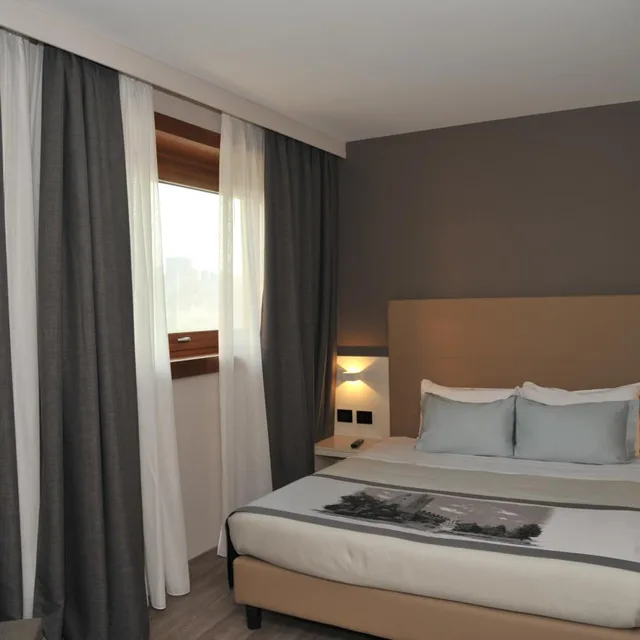 Suite, Albergo Roma, Bw Signature Collection 3/7