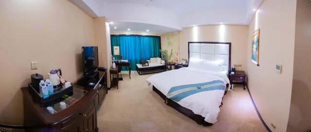 غرفة قياسية بسرير كوين، Mandarin Garden 3/3