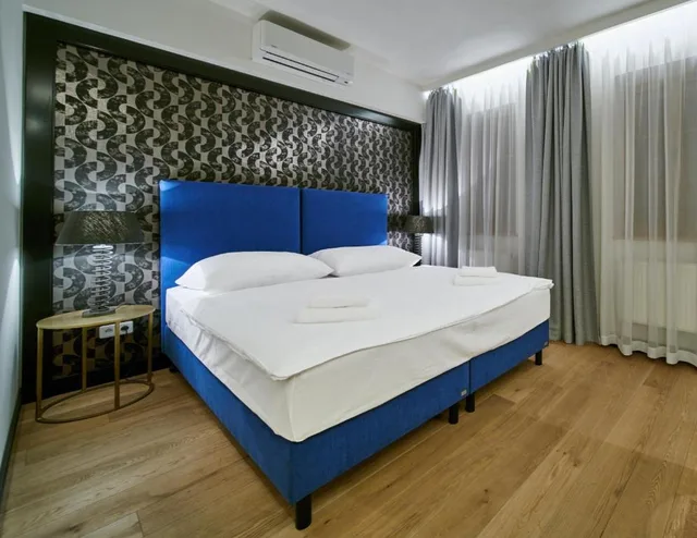 Design, Double Bed، Antik 2/2