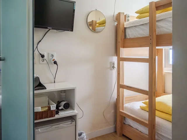 غرفة ديلوكس بسرير بطابقين مفردة بسرير مزدوج، 24 Guesthouse Dongdaemun Market 5/5