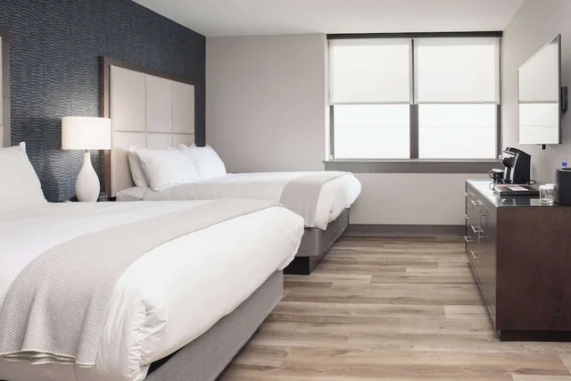 Standard, 2 Queen Beds, Haywood Park Hotel, Ascend Hotel Collection 3/6