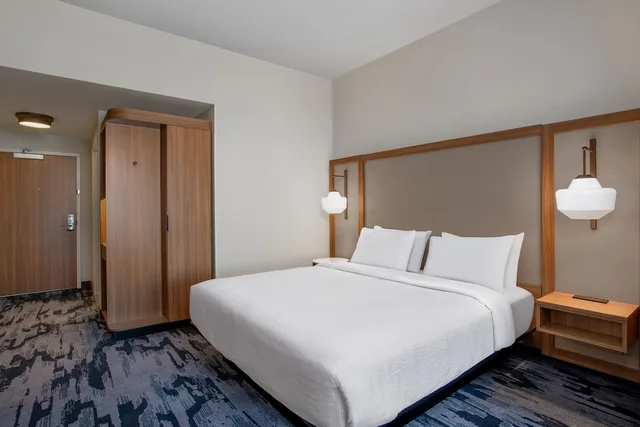 جناح بسرير كينج مع أريكة لذوي الإعاقة، Fairfield by Marriott Inn & Suites Indianapolis Plainfield 3/6