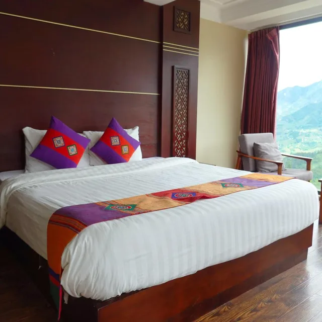 غرفة بسرير مزدوج بإطلالة على الجبل، Sapa Vista Hotel 1/10