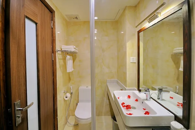 غرفة بريميوم بسرير كوين بإطلالة على البحر، Lenid Nha Trang Hotel 10/10