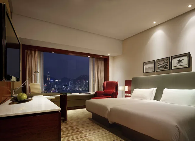 غرفة بسرير كينج بإطلالة على المرفأ، HYATT REGENCY HONG KONG TSIM SHA TSUI 1/7