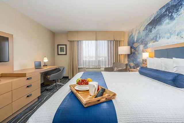 غرفة قياسية بسرير كينج لذوي الإعاقة، Best Western Plus Marina Gateway Hotel 4/8
