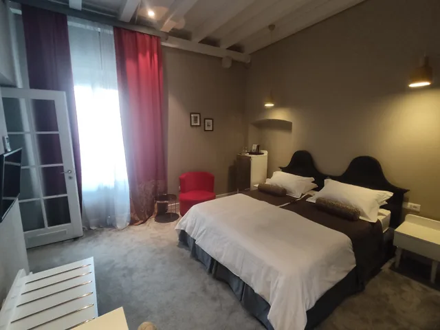 غرفة سوبيريور بسرير مزدوج بإطلالة على المدينة، Xii Century Heritage Hotel 1/5