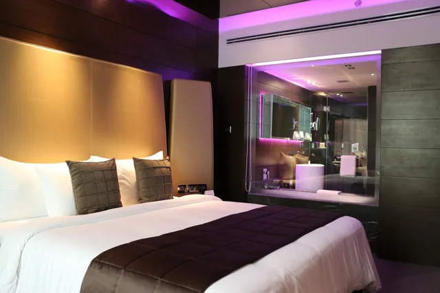 غرفة بزنس بسريرين منفصلين، Radisson Blu Atria Bengaluru 4/10
