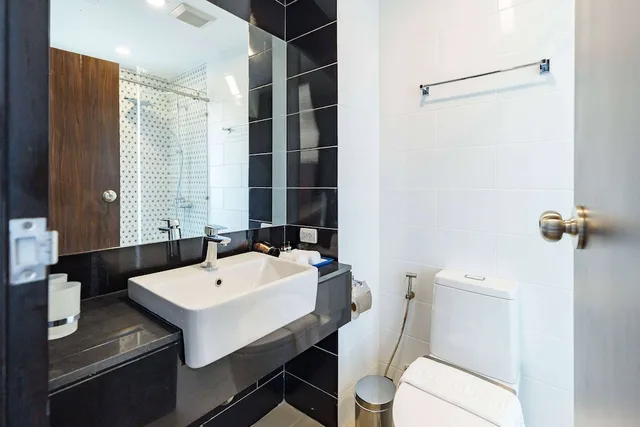 غرفة ديلوكس بسرير مزدوج بإطلالة على الحديقة، Wyndham Royal Lee Phuket 4/10