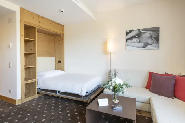 Alpine, Junior Suite, King Bed, Nira Alpina 4/8